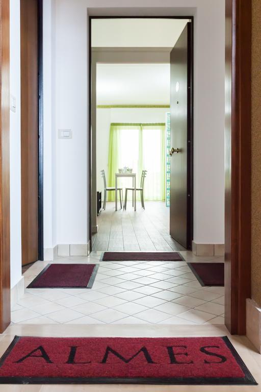 Almes Apartments روما الغرفة الصورة