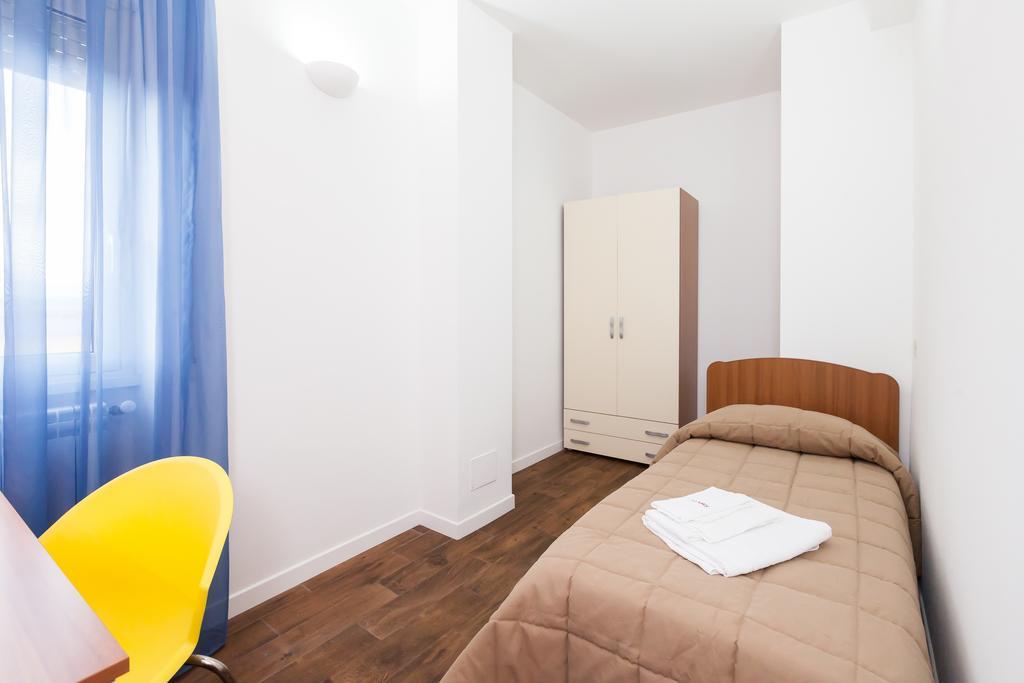 Almes Apartments روما الغرفة الصورة