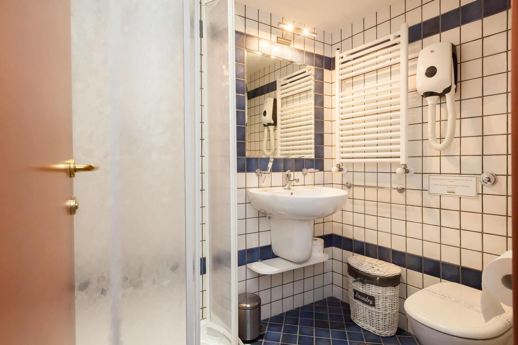 Almes Apartments روما المظهر الخارجي الصورة